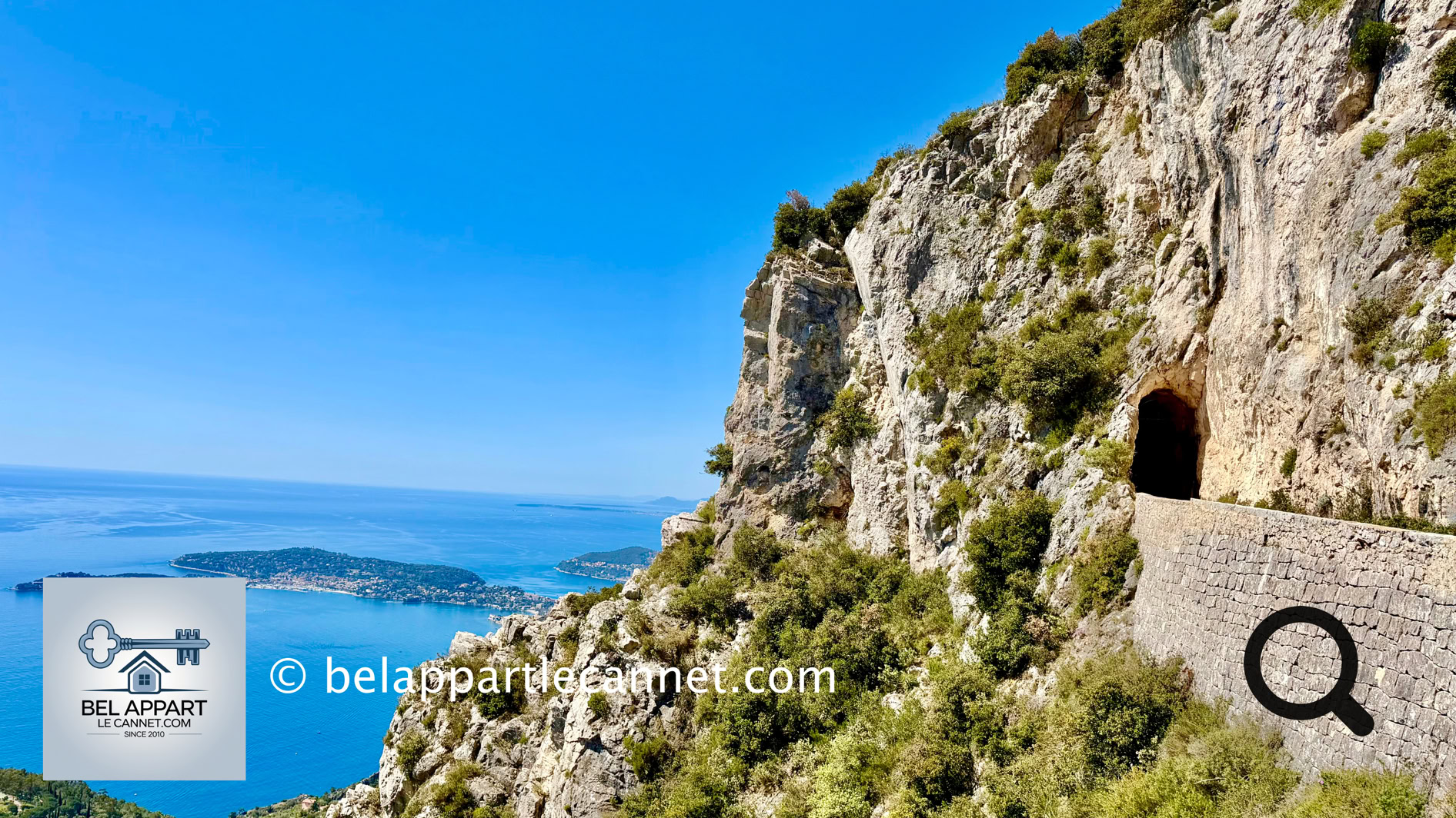 Comptez environ 1h à 1h30 de marche, selon votre rythme et le temps que vous prendrez pour admirer les paysages. Tout au long du parcours, les points de vue se succèdent : le village d'Eze à vos pieds, le Cap-d'Ail, La Turbie, l'aéroport de Nice, et la presqu’île de Saint-Jean-Cap-Ferrat se dessinent à l'horizon dans un décor spectaculaire.