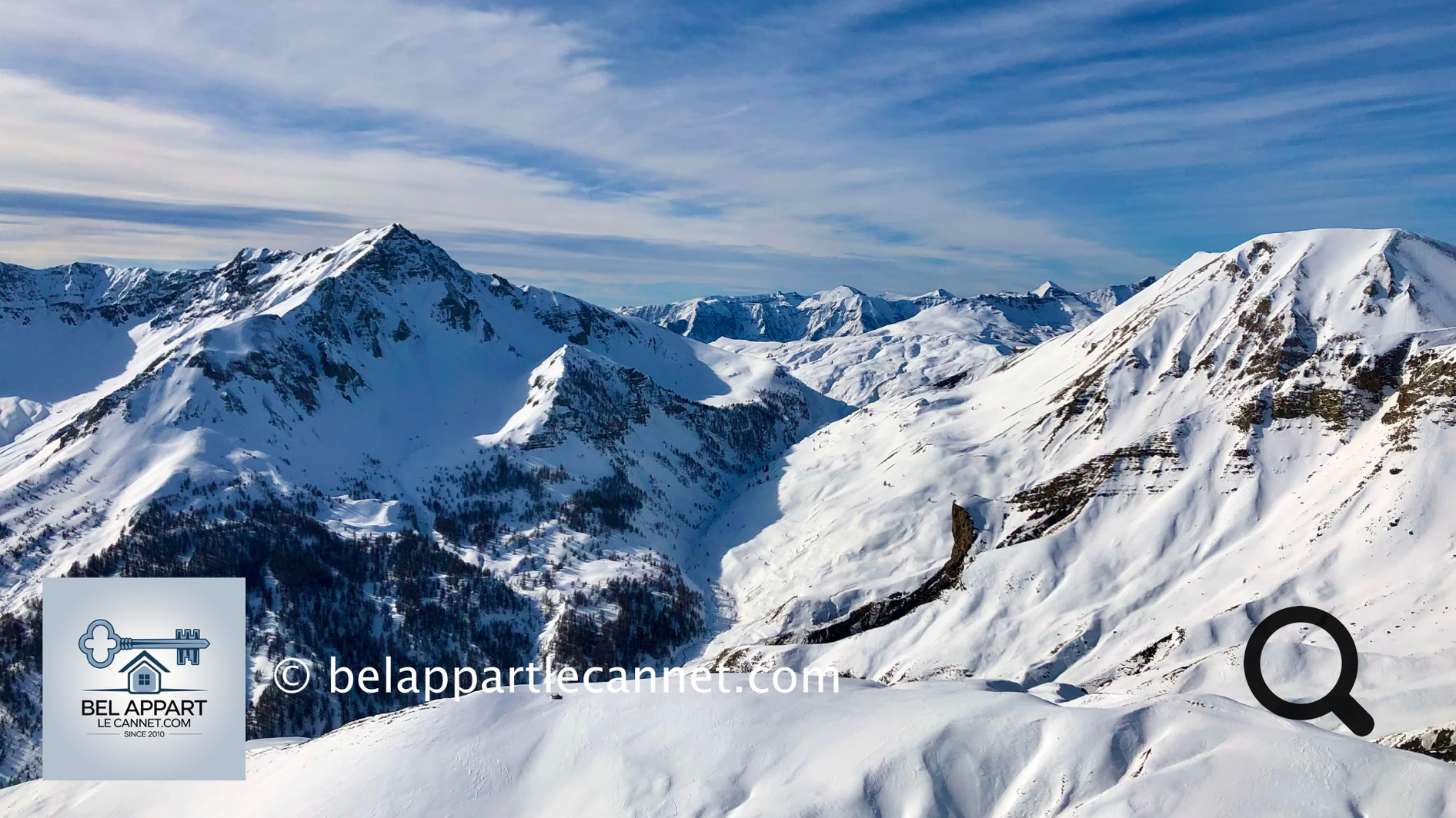 Exploring the passes of the Mercantour National Park is much more than a simple drive—it's a true journey through the mountains.