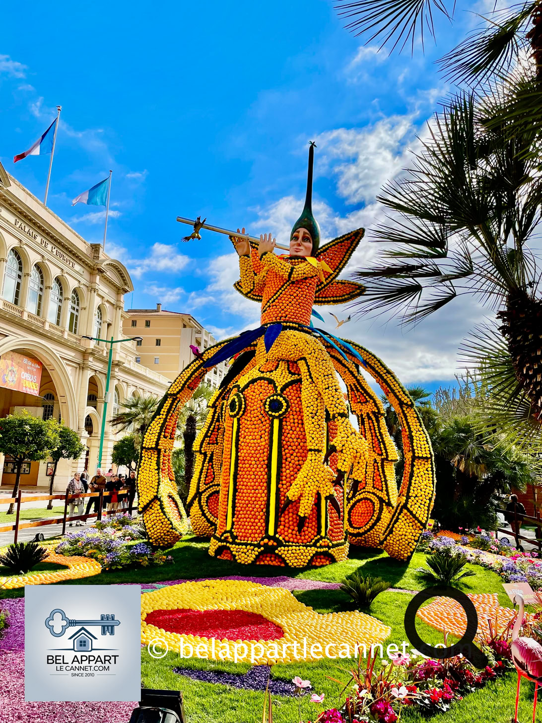 À seulement une trentaine de minutes de Nice, Menton accueille chaque année l'un des événements les plus originaux de la Côte d'Azur : la célèbre Fête du Citron®. Pendant près de trois semaines, entre février et mars, la ville entière se transforme autour de son agrume emblématique et propose un spectacle aussi étonnant que coloré.