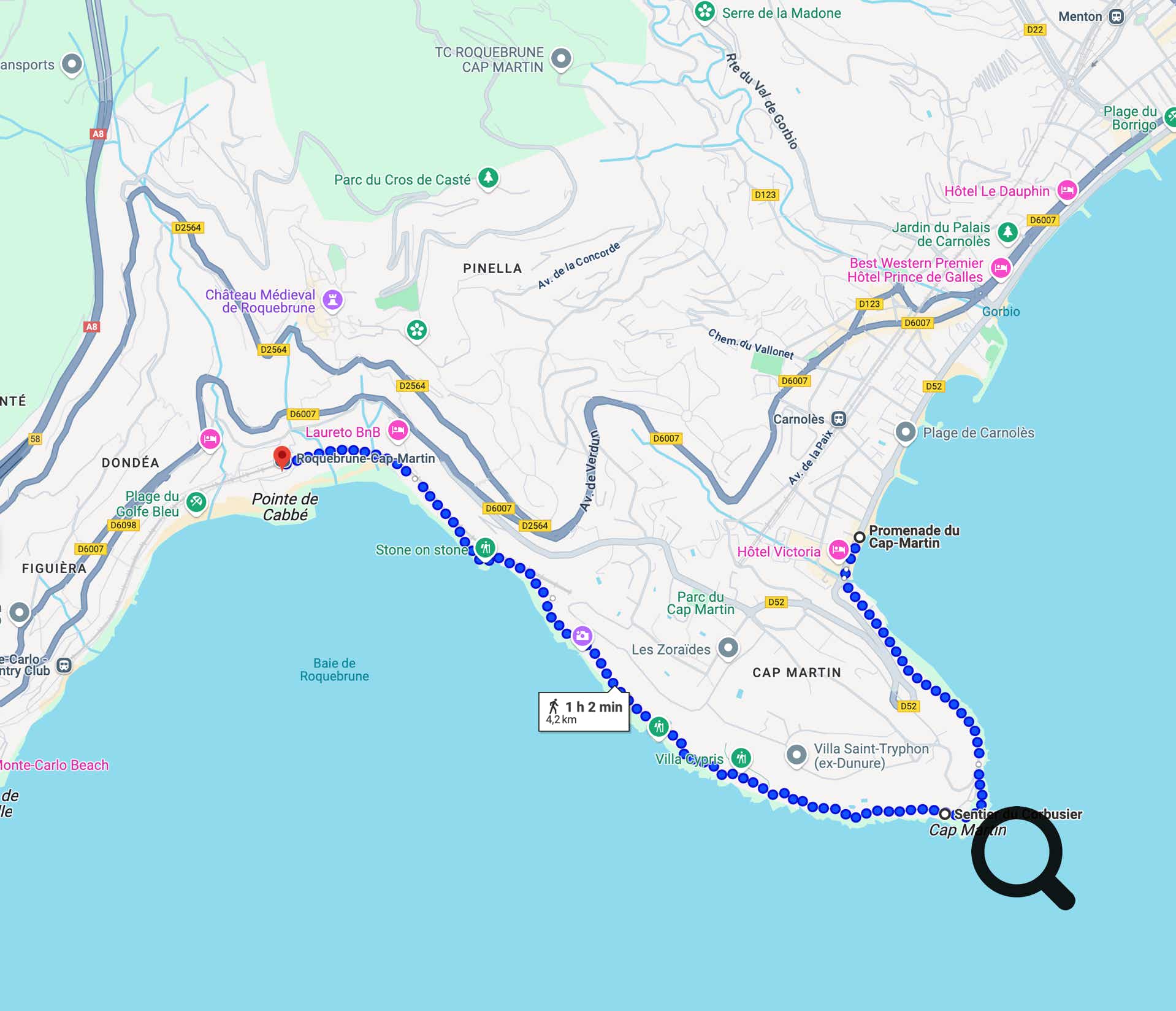 Le plus emblématique de ces itinéraires est sans doute le Sentier des Douaniers, également appelé Promenade Le Corbusier.  Long de 8,6 km (aller/retour), il relie la gare de Roquebrune-Cap-Martin à la Promenade du Cap-Martin, en longeant les falaises calcaires, des criques sauvages et des zones boisées baignées de lumière.