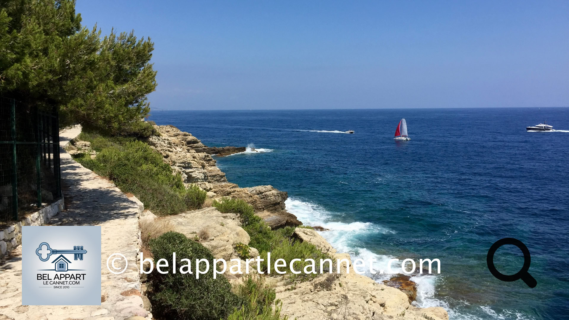 Le sentier du littoral de Saint-Jean-Cap-Ferrat, également appelé Chemin des Douaniers, est une expérience inoubliable pour les amateurs de randonnée, de paysages spectaculaires et de nature préservée. Ce sentier, qui fait le tour de la presqu'île de Saint-Jean-Cap-Ferrat, offre une immersion dans un cadre idyllique entre mer et falaises.