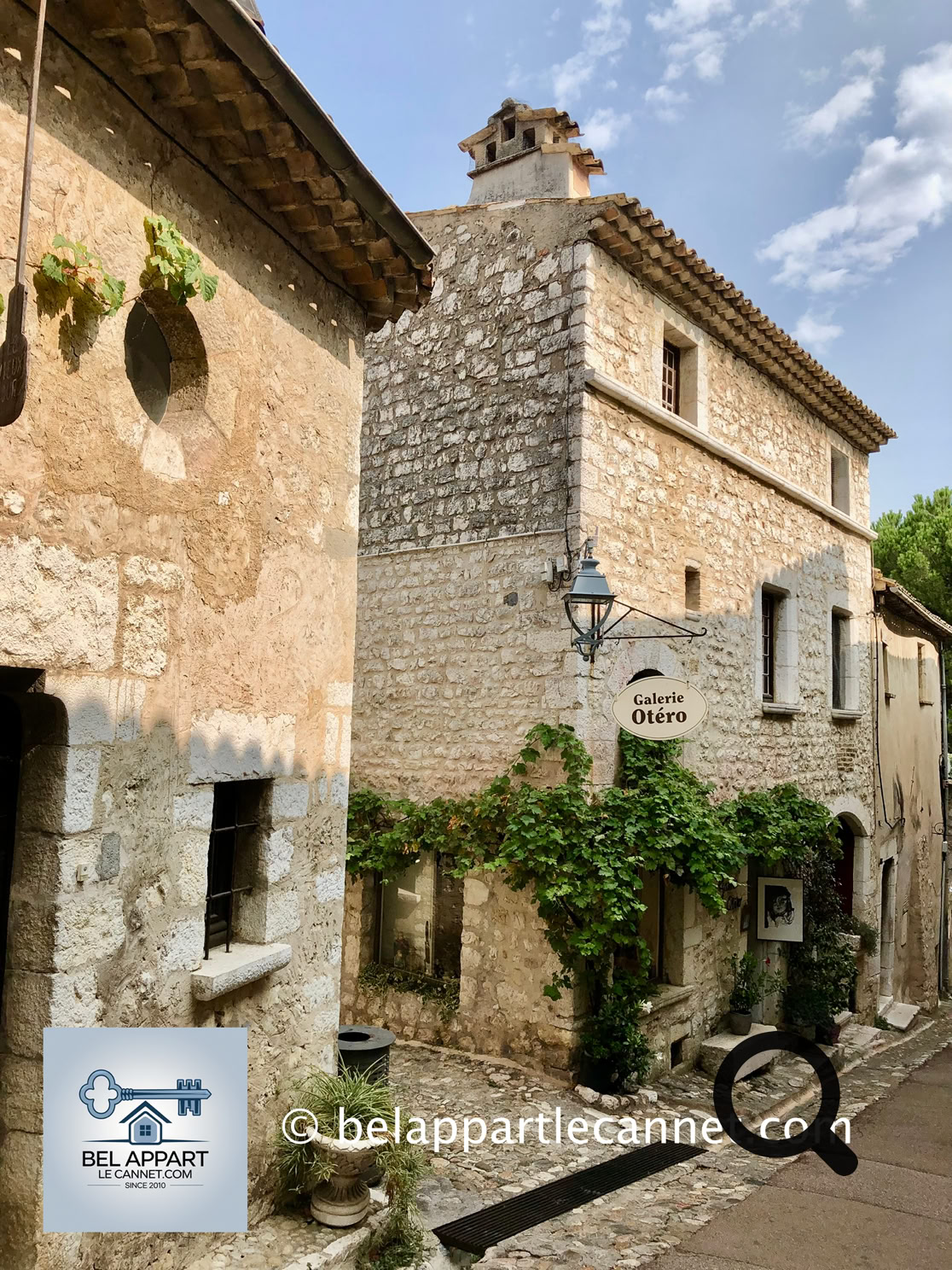 Saint-Paul-de-Vence, one of the most beautiful hilltop villages in Provence, is a must-visit destination for lovers of art, history, and picturesque landscapes. Perched on a hill near the French Riviera, this medieval village enchants visitors with its timeless charm and artistic spirit.