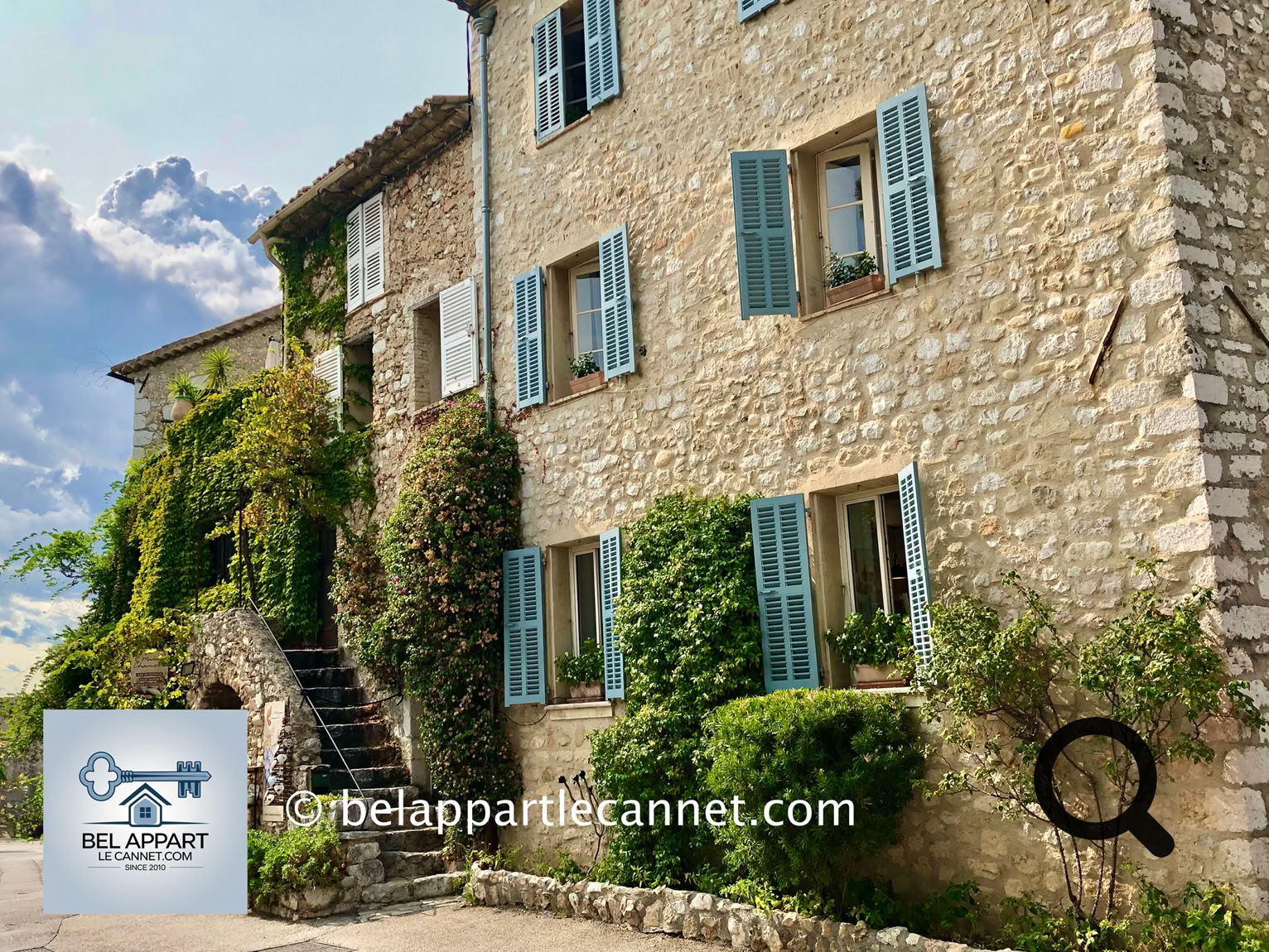 Saint-Paul-de-Vence, one of the most beautiful hilltop villages in Provence, is a must-visit destination for lovers of art, history, and picturesque landscapes. Perched on a hill near the French Riviera, this medieval village enchants visitors with its timeless charm and artistic spirit.